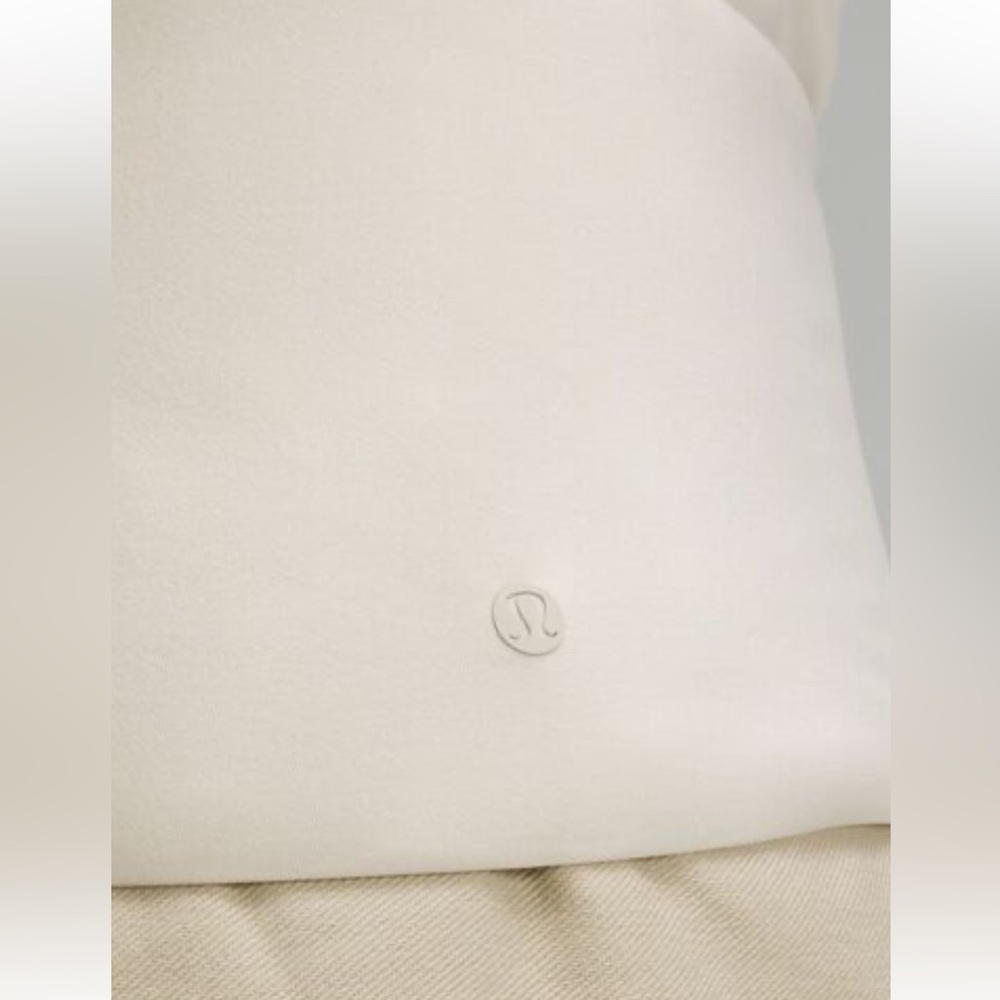 Lululemon Nulu Crewneck Long Sleeve - Picture 4 of 12